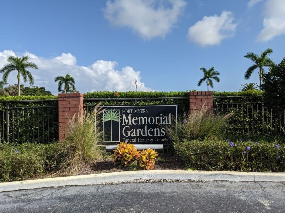 Double / companion plot at Fort Myers Memorial Gardens Funeral Home & Cemetery photo 3