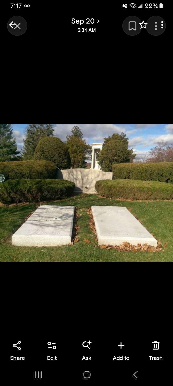 Double / companion plot at Highland Memory Gardens